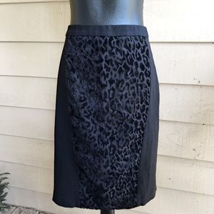 ANN TAYLOR SIZE 10 PENCIL SKIRT ANIMAL PRINT
